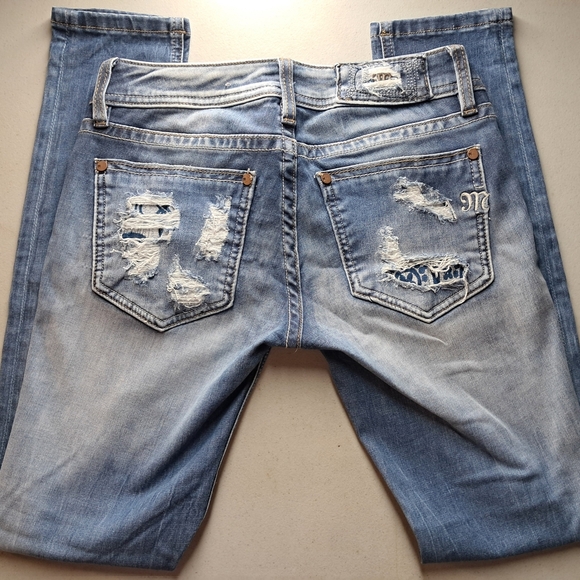 Miss Me Sigature Skinny Ankle Cropped Jeans with Subtle Fading Size 25 - Picture 11 of 13